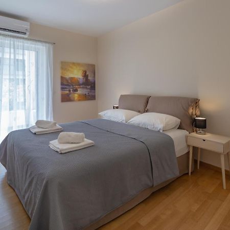 Sagittarius - Faliro Sea Side Apartment Atina Dış mekan fotoğraf